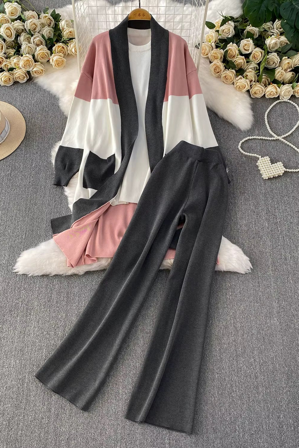 Pink/Gray 3 pieces Elegant Knit Suit