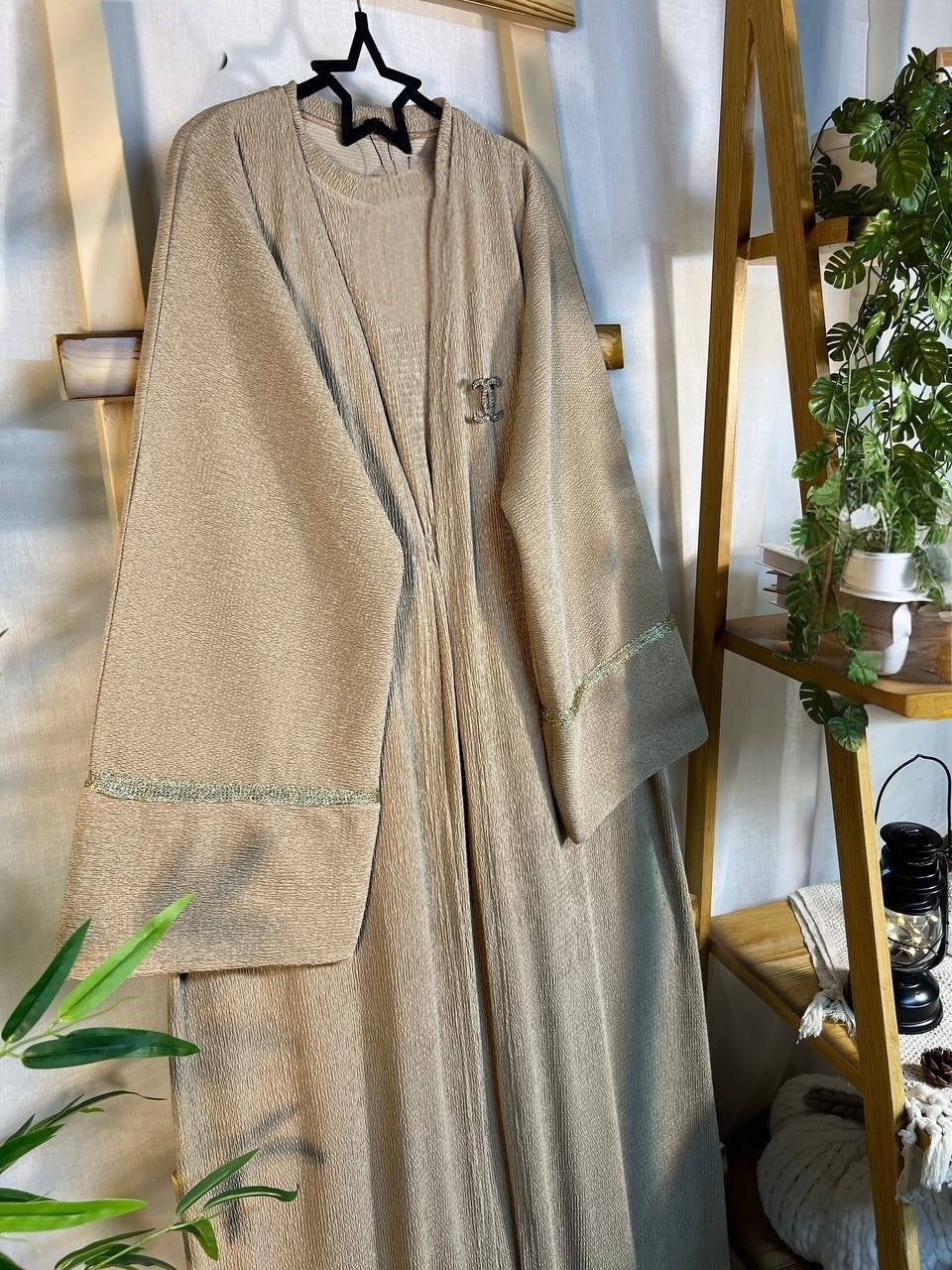 Abaya Set (NO Brooch Pin)